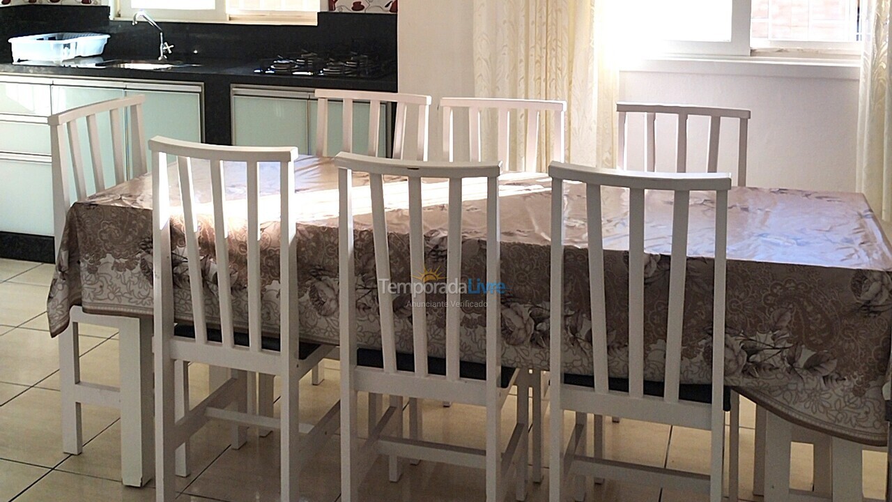 Casa para aluguel de temporada em Florianopolis (Canasvieiras)