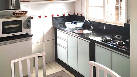 🏡Casa com Piscina com 3 dorm sendo 1 suíte em Canasvieiras 🌅🏖️