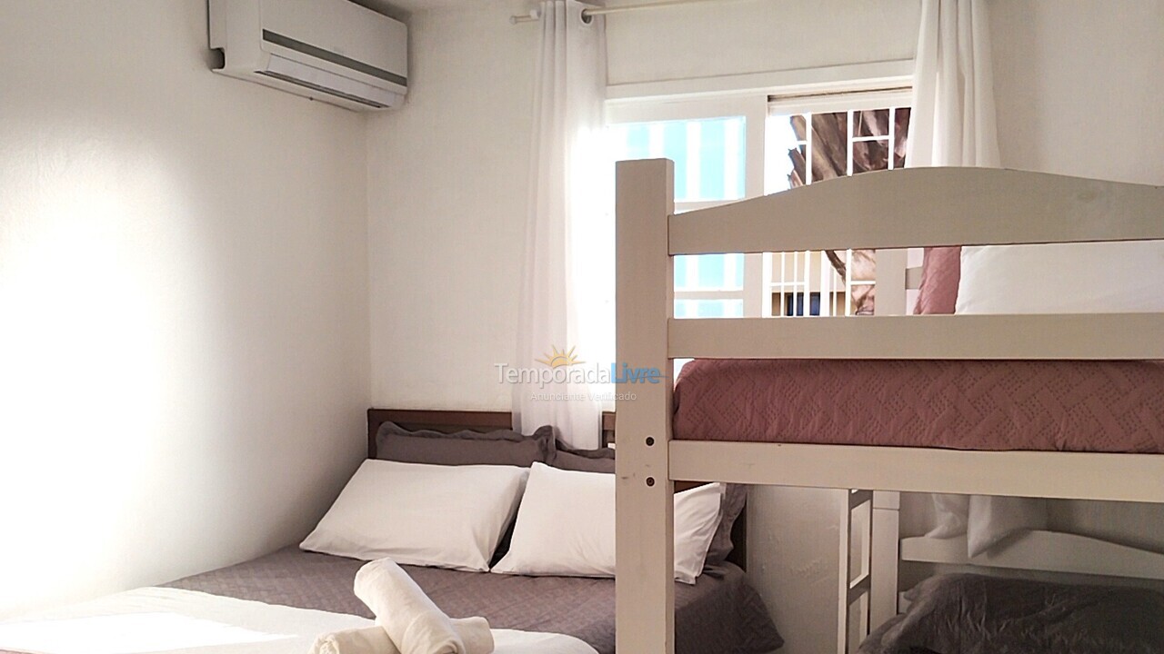 Casa para aluguel de temporada em Florianopolis (Canasvieiras)