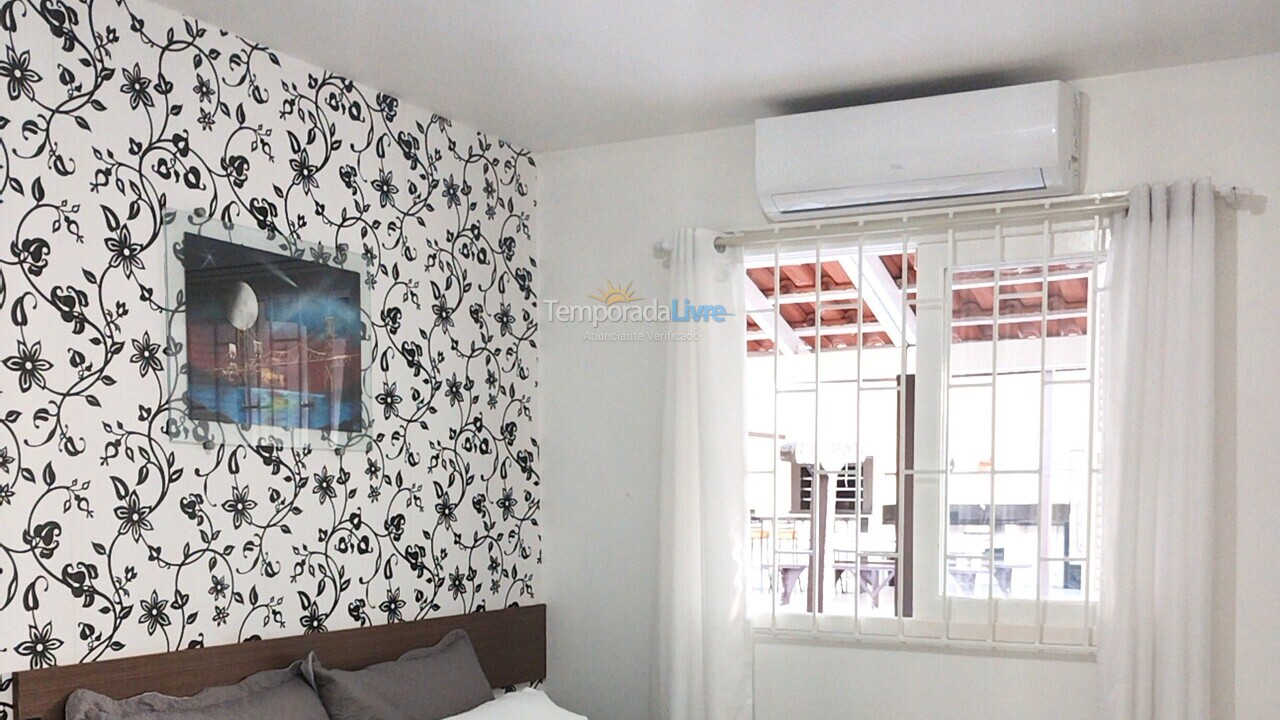 Casa para aluguel de temporada em Florianopolis (Canasvieiras)