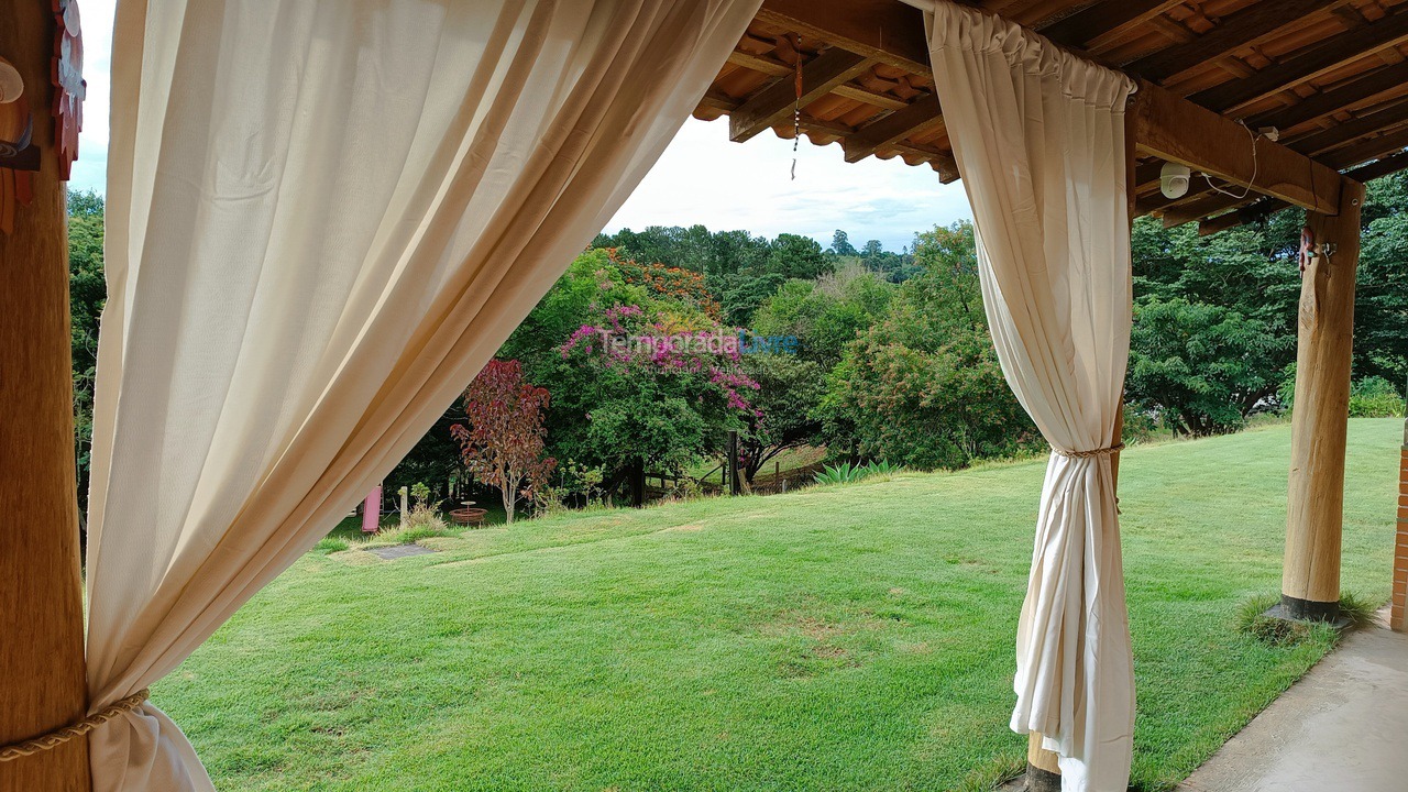 Chácara / sítio para aluguel de temporada em Bragança Paulista (Boa Vista dos Silvas)
