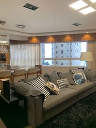 En el corazón de la ciudad, apartamento de 3 habitaciones.