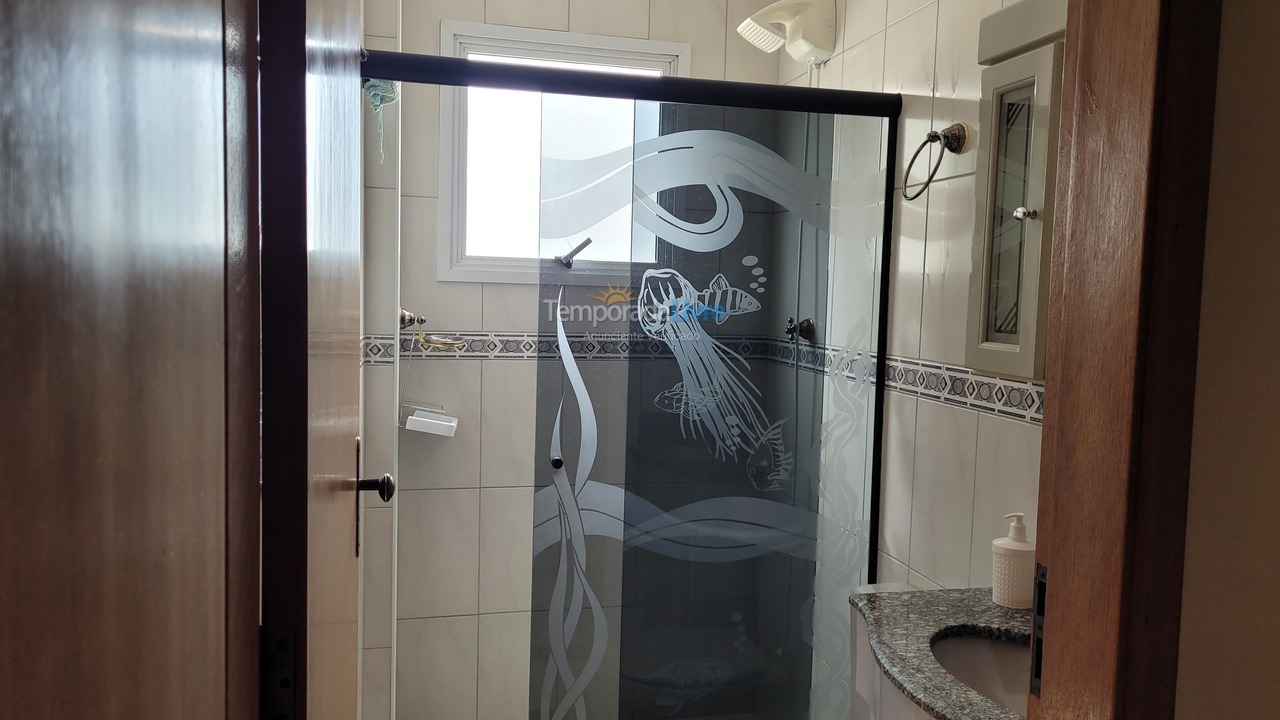 Apartamento para aluguel de temporada em Praia Grande (Vila Tupi)