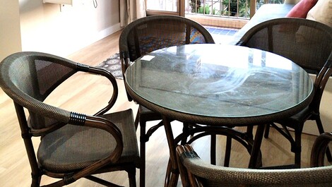 Apto de 1 dorm, Vista Mar pé na areia, piscina no condomínio🌅🏖️