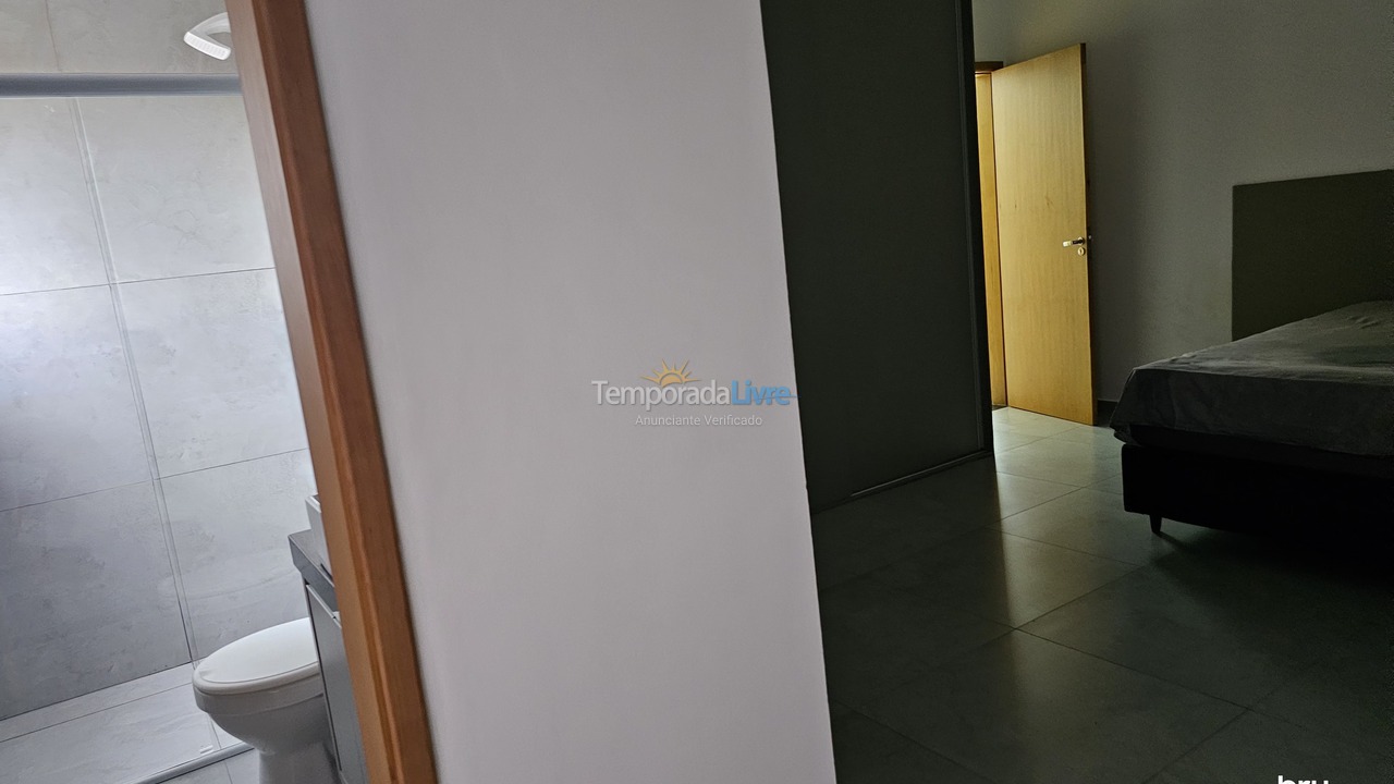 Casa para aluguel de temporada em Arandu (Riviera de Sta Cristina Represa Jurumirim)