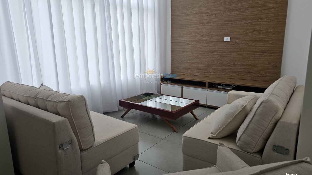 Casa para aluguel de temporada em Arandu (Riviera de Sta Cristina Represa Jurumirim)