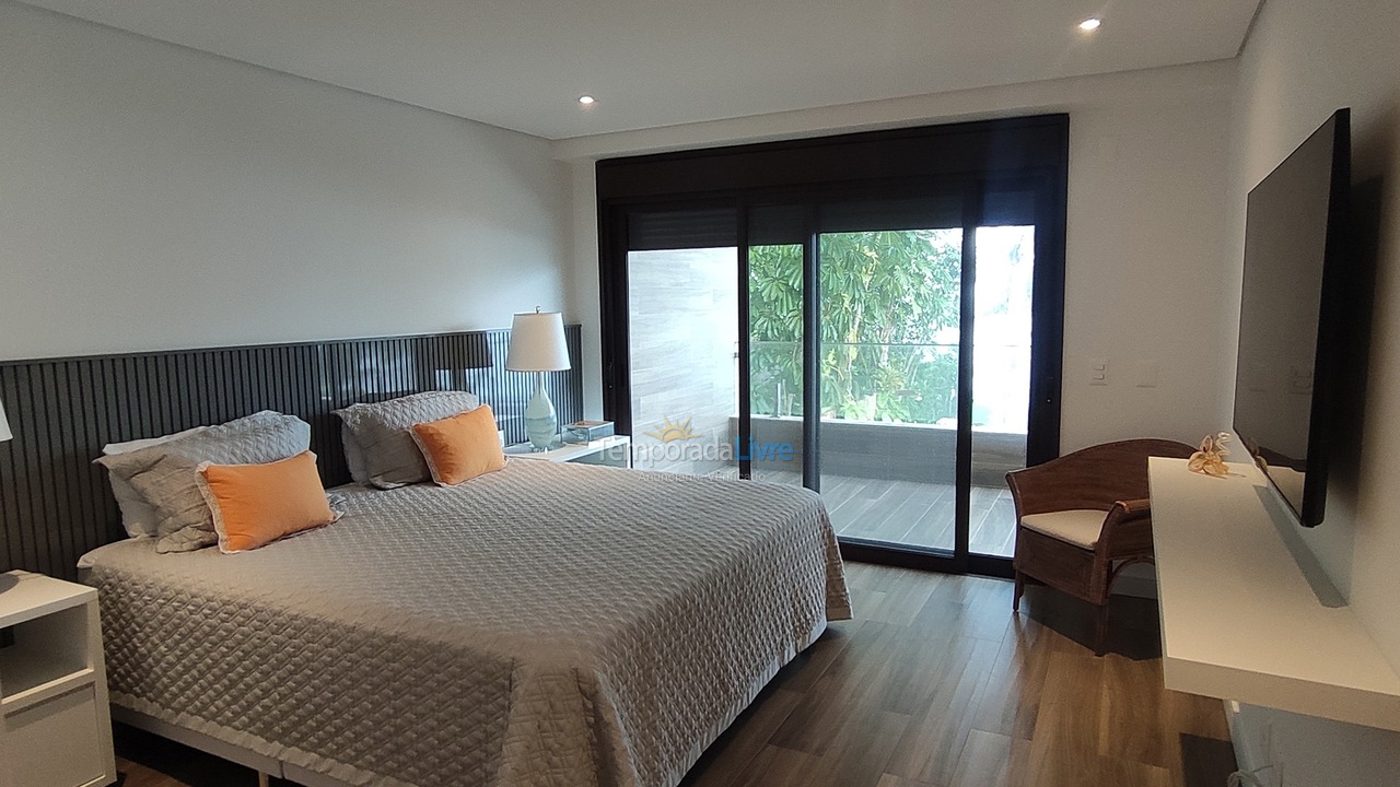 Casa para aluguel de temporada em São Sebastião (Praia do Engenho)