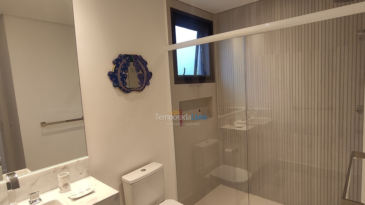 Casa para aluguel de temporada em São Sebastião (Praia do Engenho)