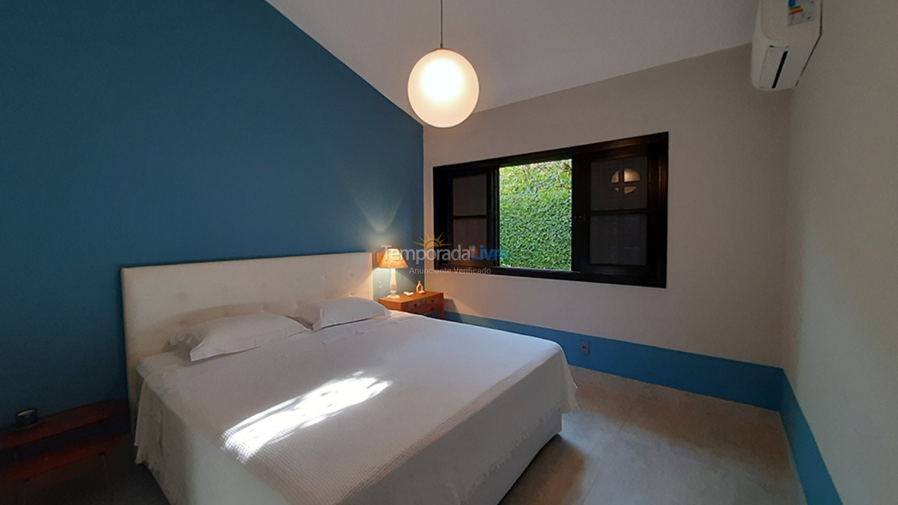 Casa para aluguel de temporada em São Sebastião (Praia do Engenho)