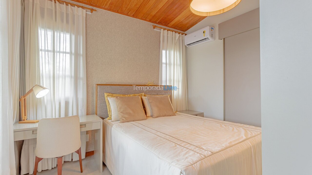 Apartamento para alquiler de vacaciones em Mata de São João (Praia do Forte)