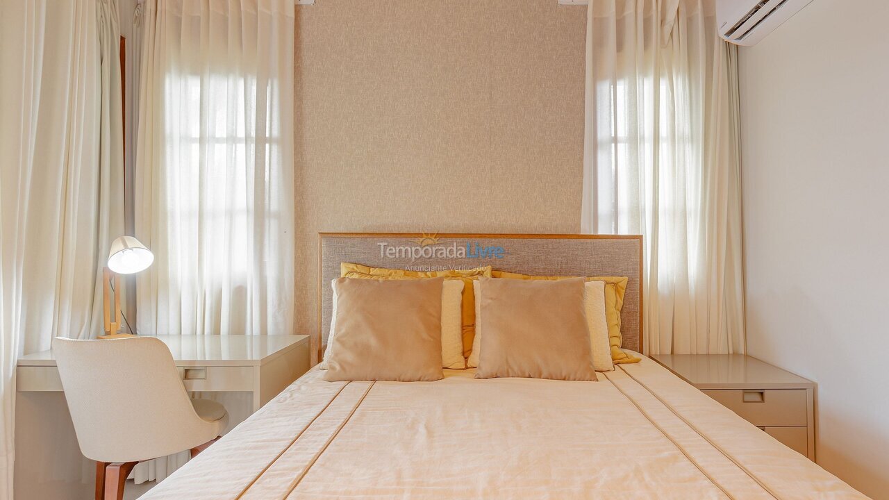 Apartamento para alquiler de vacaciones em Mata de São João (Praia do Forte)