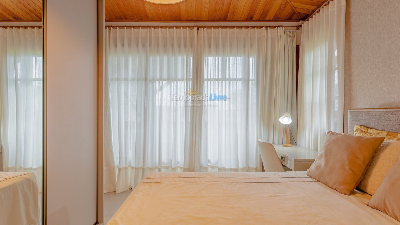 Apartamento para alquiler de vacaciones em Mata de São João (Praia do Forte)