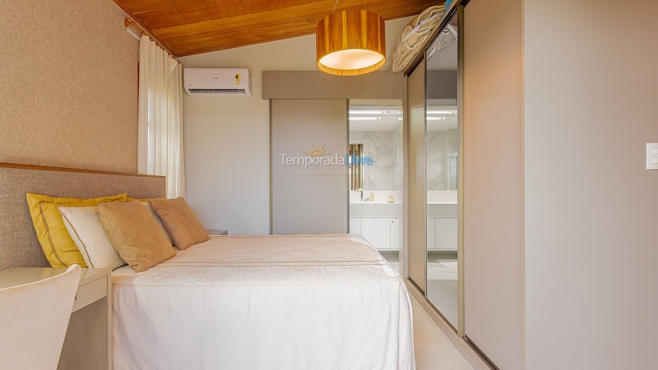 Apartamento para alquiler de vacaciones em Mata de São João (Praia do Forte)