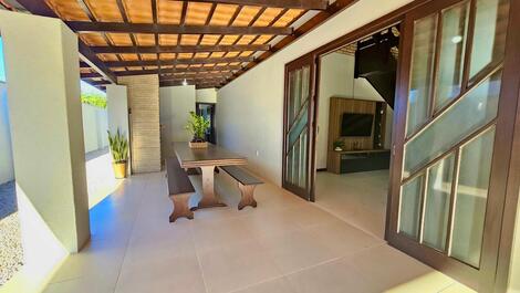 Casa con piscina en playa Mariscal