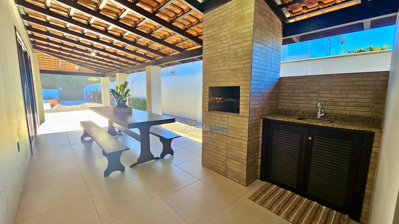 Casa para alquiler de vacaciones em Bombinhas (Mariscal)