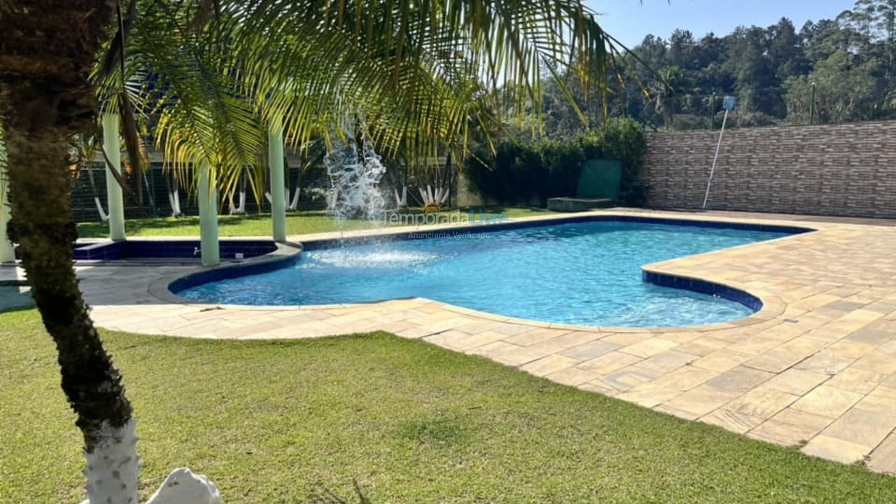 Granja para alquiler de vacaciones em Juquitiba (Jardim das Palmeiras)