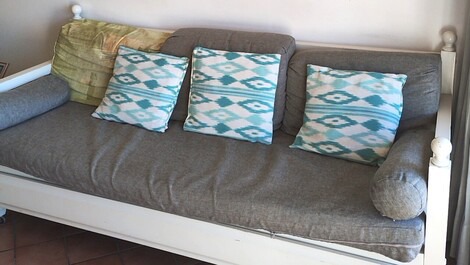 Hermoso apartamento de 2 habitaciones, frente al mar, condominio con piscina 🏖️🌅