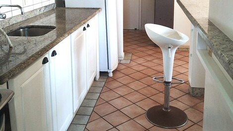 Hermoso apartamento de 2 habitaciones, frente al mar, condominio con piscina 🏖️🌅