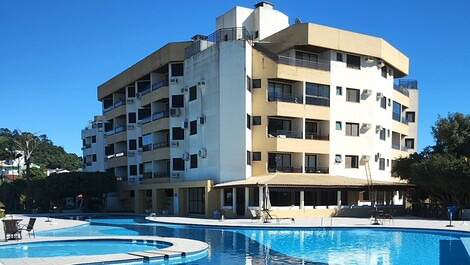 Hermoso apartamento de 2 habitaciones, frente al mar, condominio con piscina 🏖️🌅