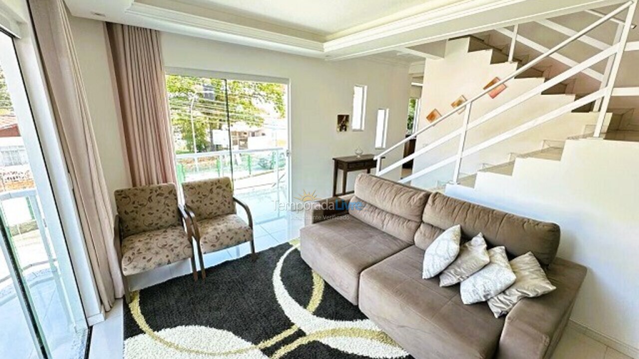 Casa para aluguel de temporada em Florianópolis (Ponta das Canas)