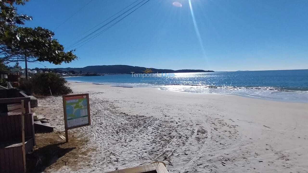 Casa para aluguel de temporada em Bombinhas (Praia de Bombinhas)