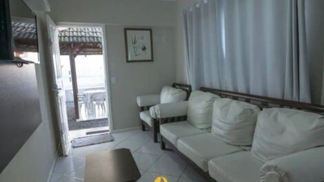 CASA NO CENTRO DE BOMBINHAS PRÓXIMO A PRAIA E COMÉRCIO