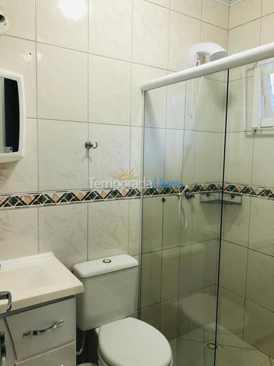 Casa para aluguel de temporada em Bombinhas (Praia de Bombinhas)