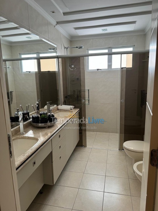 Apartment for vacation rental in Balneário Camboriú (Barra Sul)