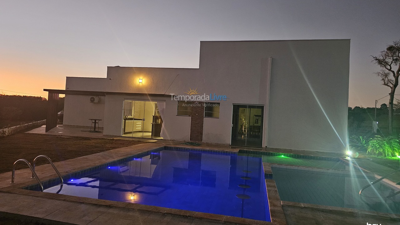 Casa para aluguel de temporada em Arandu (Riviera de Sta Cristina Represa Jurumirim)