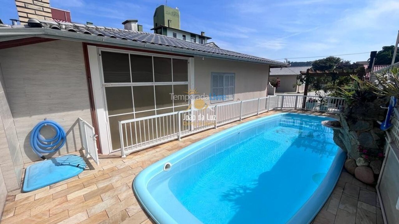 Casa para aluguel de temporada em Florianopolis (Canasvieiras)