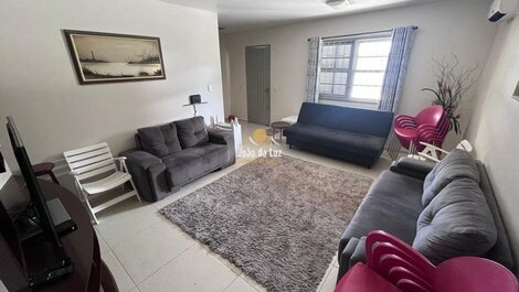 Casa de 4 dorm sendo 1 suíte, possui piscina privativa🏡🏖️