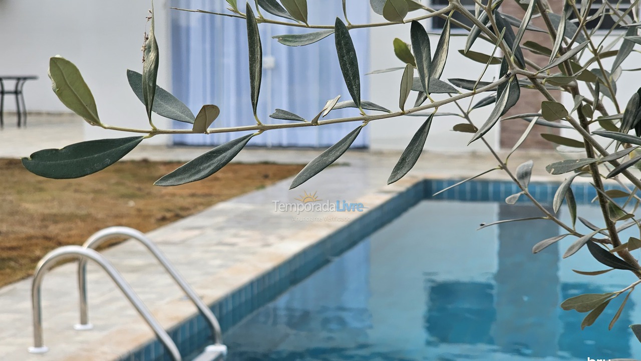 Casa para aluguel de temporada em Arandu (Riviera de Sta Cristina Represa Jurumirim)