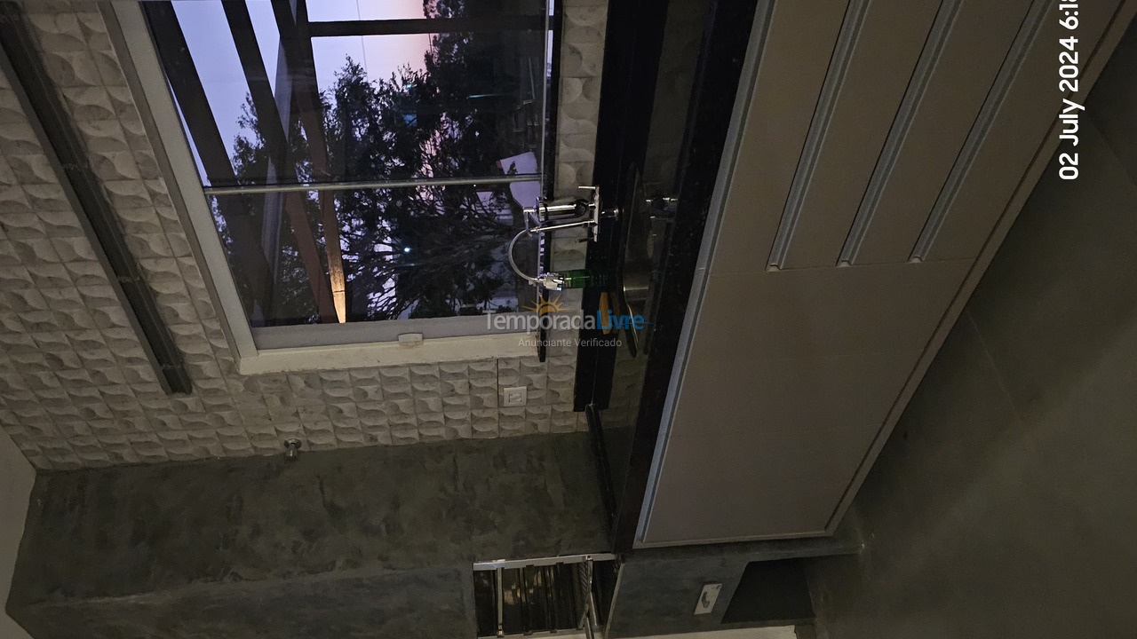 Casa para aluguel de temporada em Arandu (Riviera de Sta Cristina Represa Jurumirim)