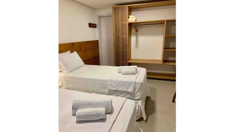 OKA42 - Milagres com piscina e pé na areia