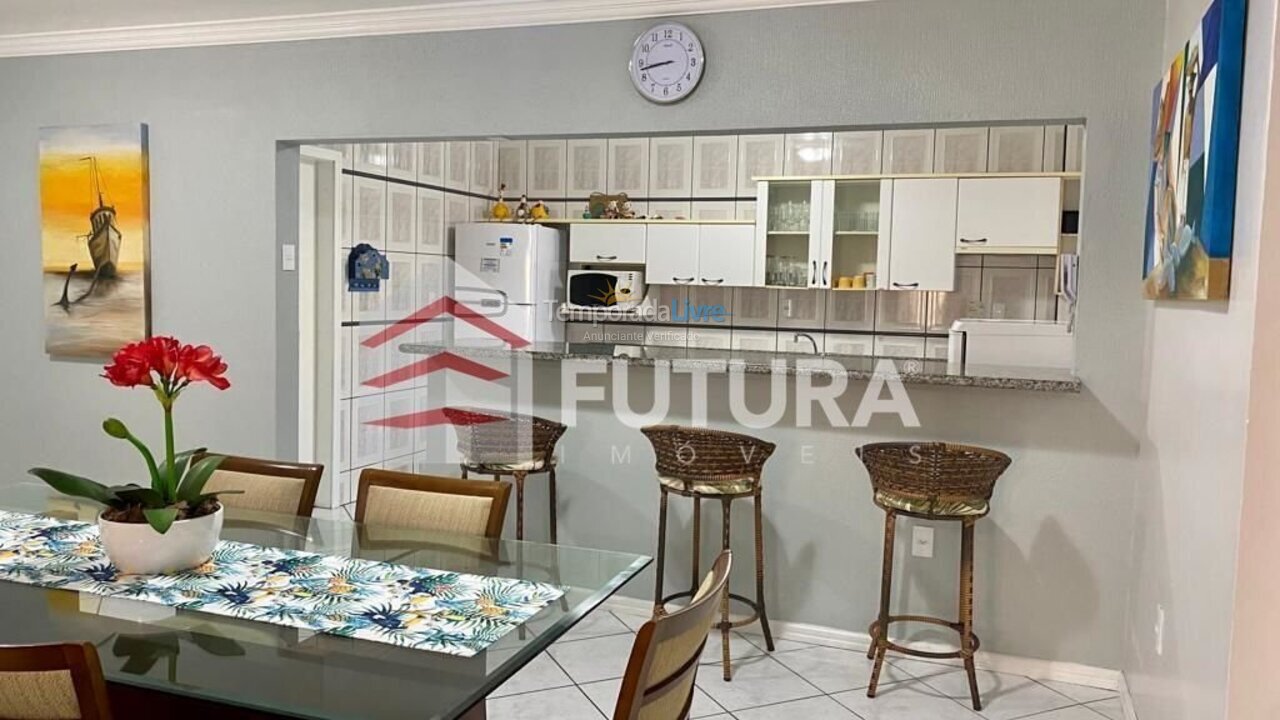 Apartamento para alquiler de vacaciones em Bombinhas (Praia de Bombas)