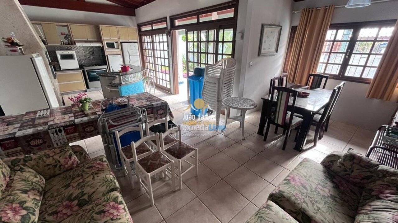 House for vacation rental in Florianopolis (Canasvieiras)