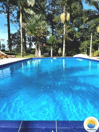 LINDO SÍTIO PARA TEMPORADA (PISCINA ADULTO E INFANTIL INTEGRADA)