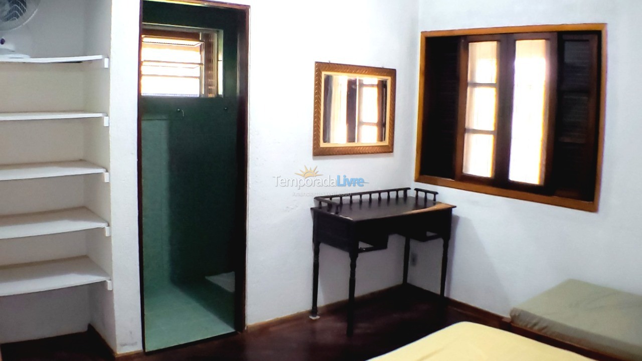 Chácara / sítio para aluguel de temporada em Juquitiba (Acomoda Até 40 Pessoas Proxímo de Represa)