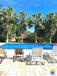 LINDO SÍTIO PARA TEMPORADA (PISCINA ADULTO E INFANTIL INTEGRADA)