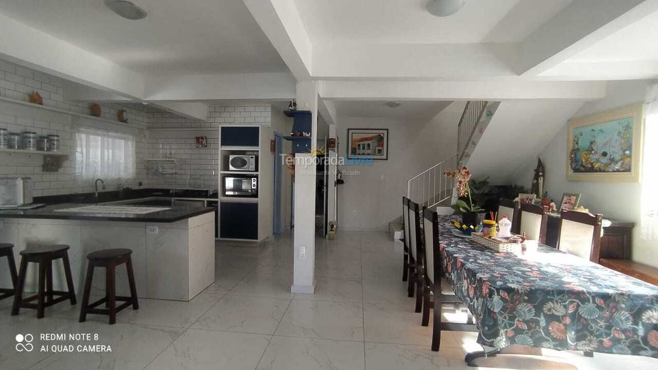 Casa para alquiler de vacaciones em Pontal do Paraná (Balneário Primavera)