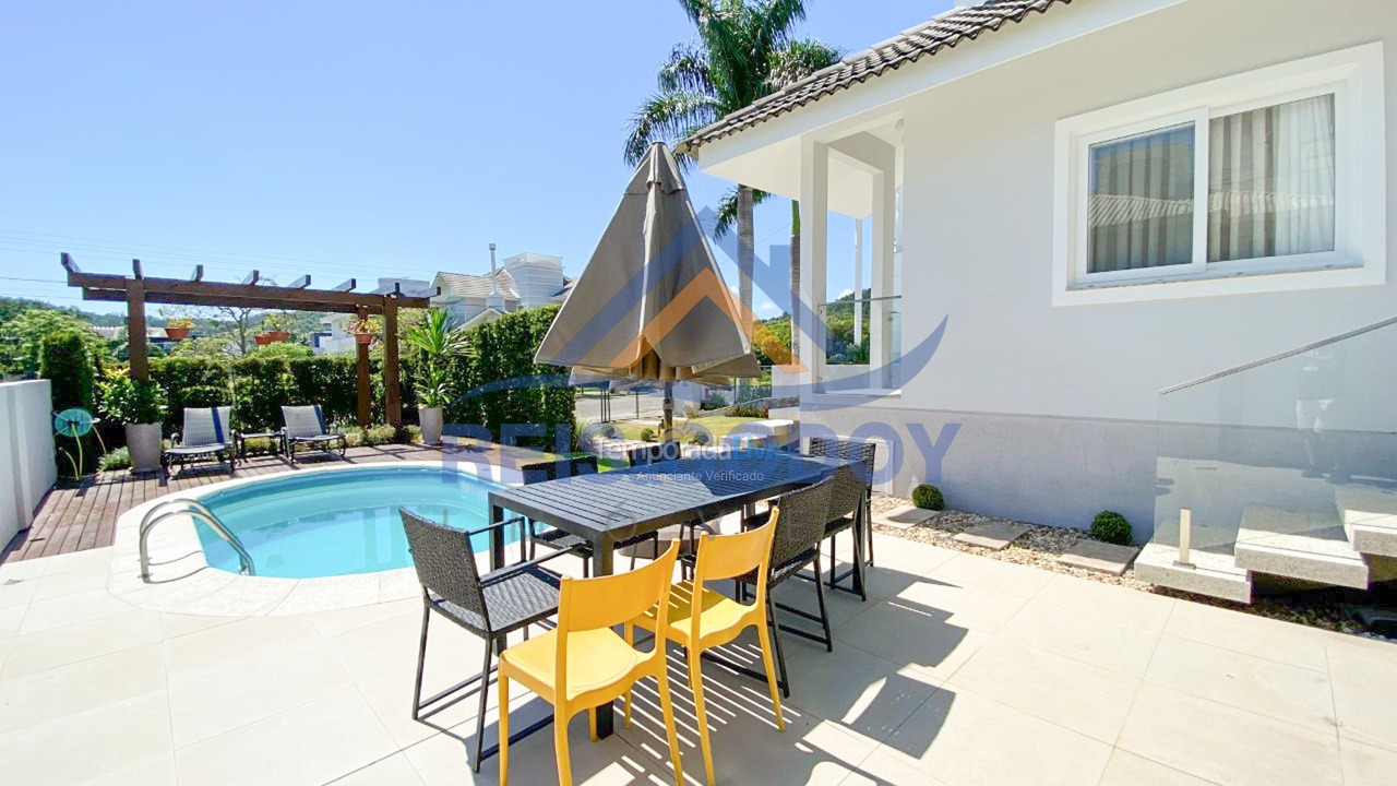 House for vacation rental in Florianopolis (Jurerê Internacional)