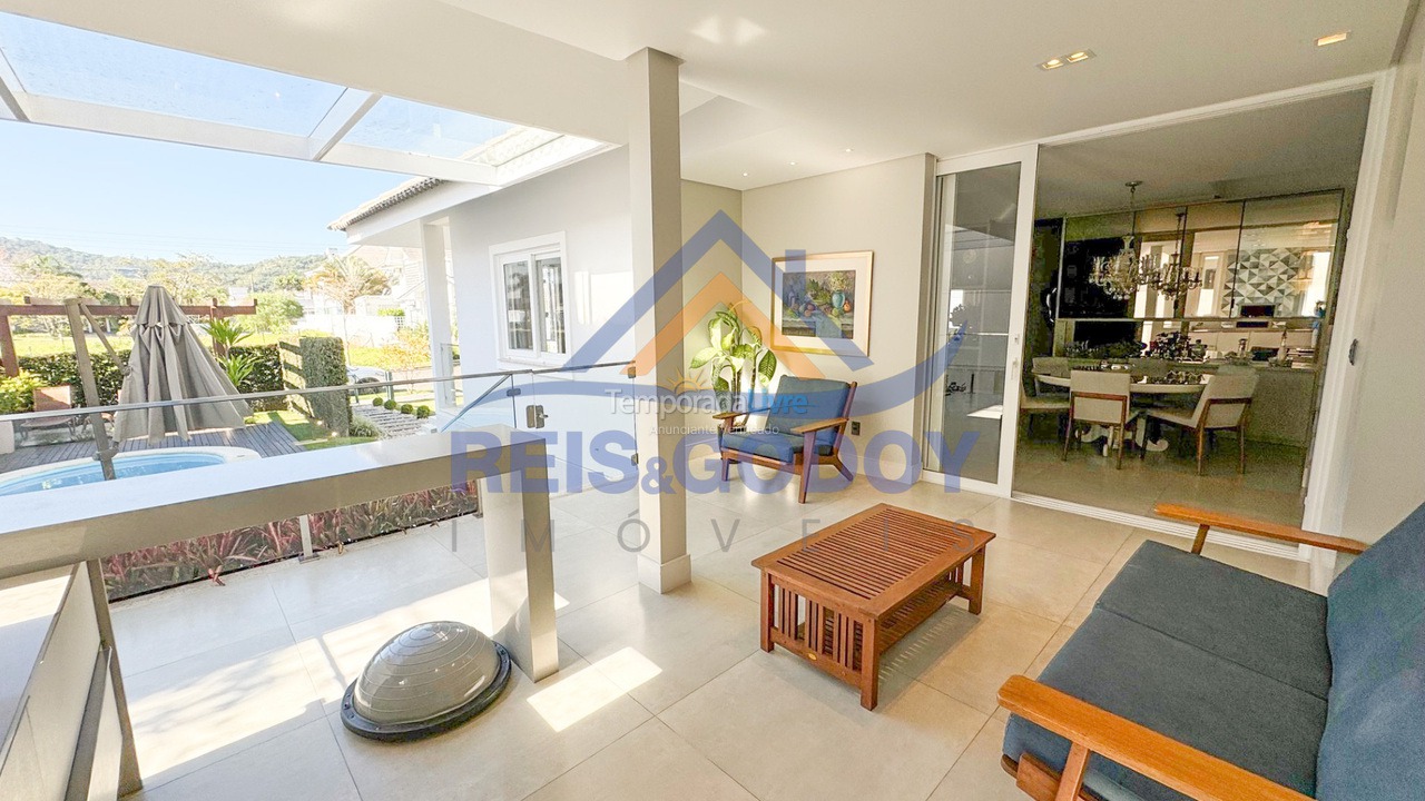 House for vacation rental in Florianopolis (Jurerê Internacional)