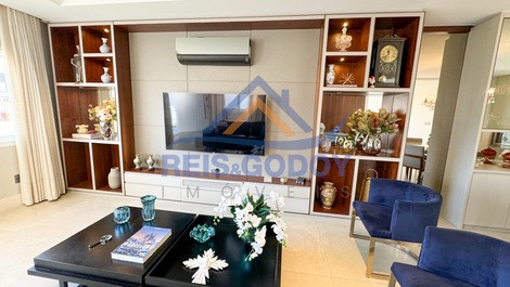 WONDERFUL 4 INTERNATIONAL JURERE SUITES