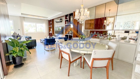 WONDERFUL 4 INTERNATIONAL JURERE SUITES