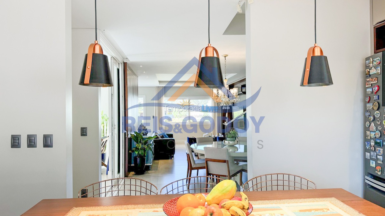 House for vacation rental in Florianopolis (Jurerê Internacional)