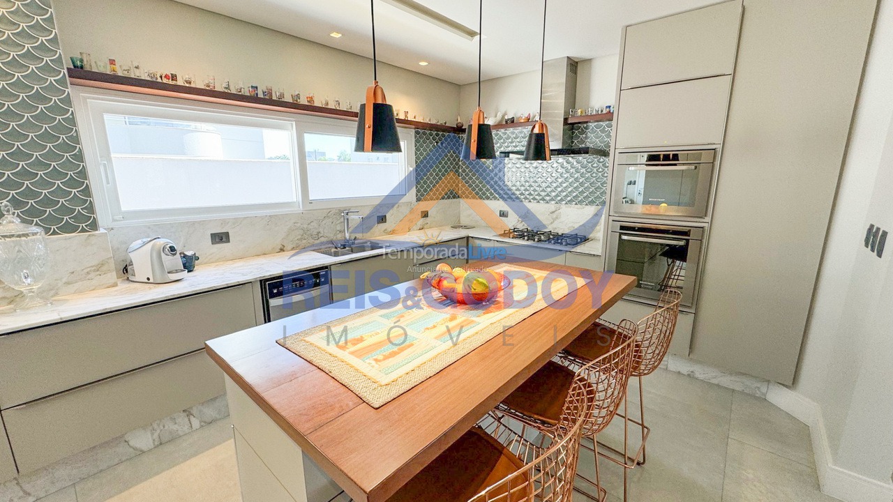 House for vacation rental in Florianopolis (Jurerê Internacional)