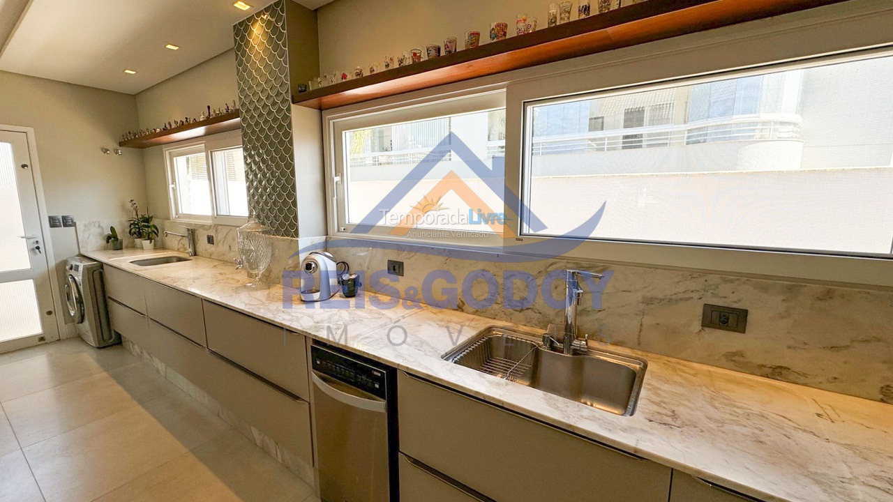 House for vacation rental in Florianopolis (Jurerê Internacional)