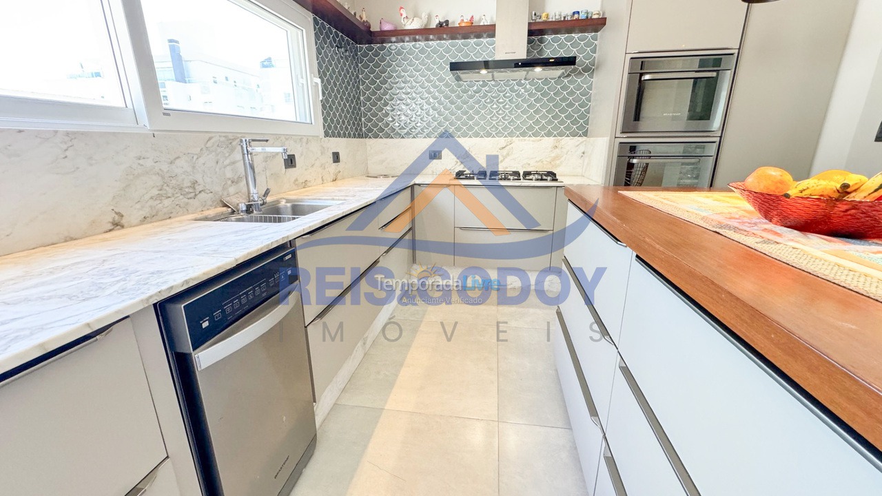 House for vacation rental in Florianopolis (Jurerê Internacional)