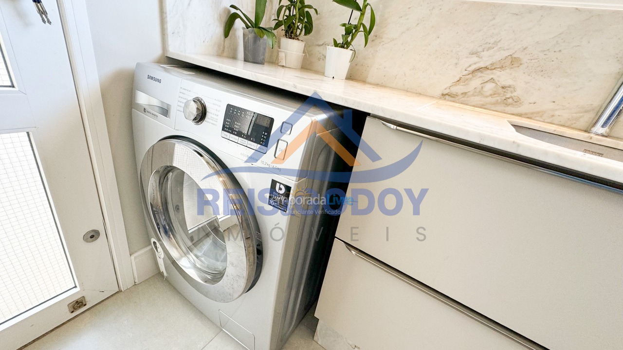 House for vacation rental in Florianopolis (Jurerê Internacional)