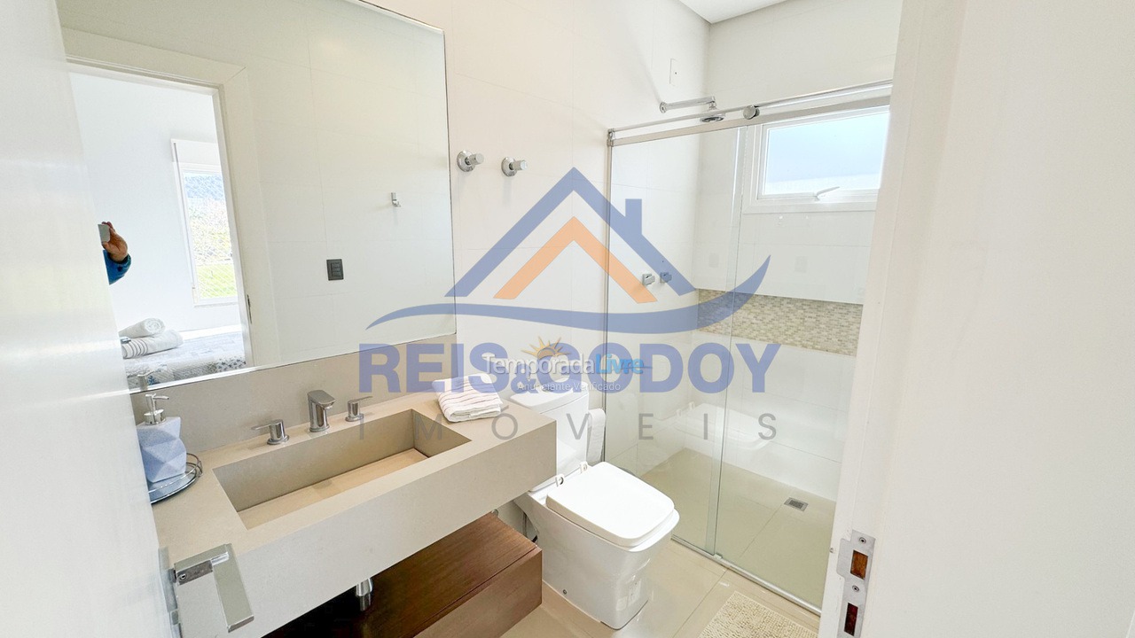 House for vacation rental in Florianopolis (Jurerê Internacional)